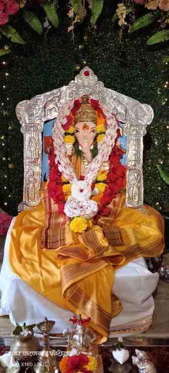 श्री देव गजानन, कासे